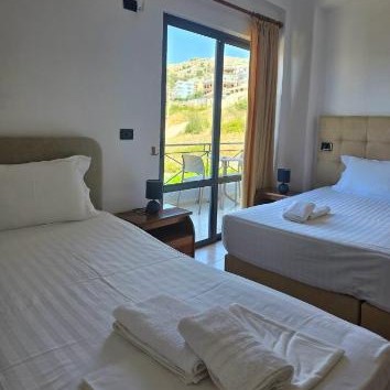 Triple Room with Side Sea View